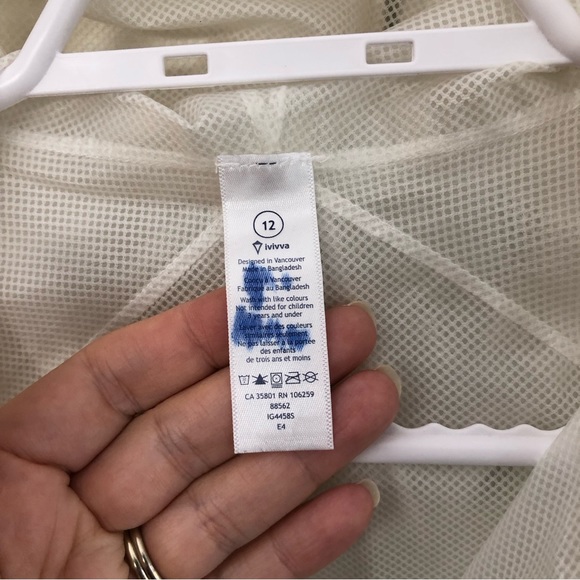 EUC Ivivva girl’s hooded rain jacket - Picture 14 of 14